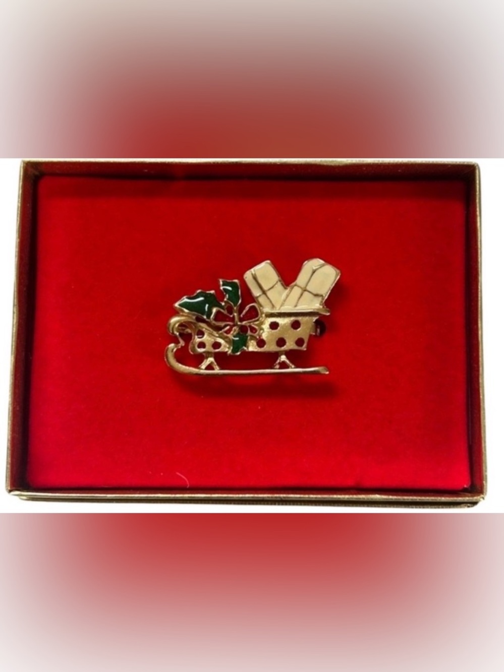 CHRISTMAS SLEIGH BROOCH WITH BOX GOLD TONE